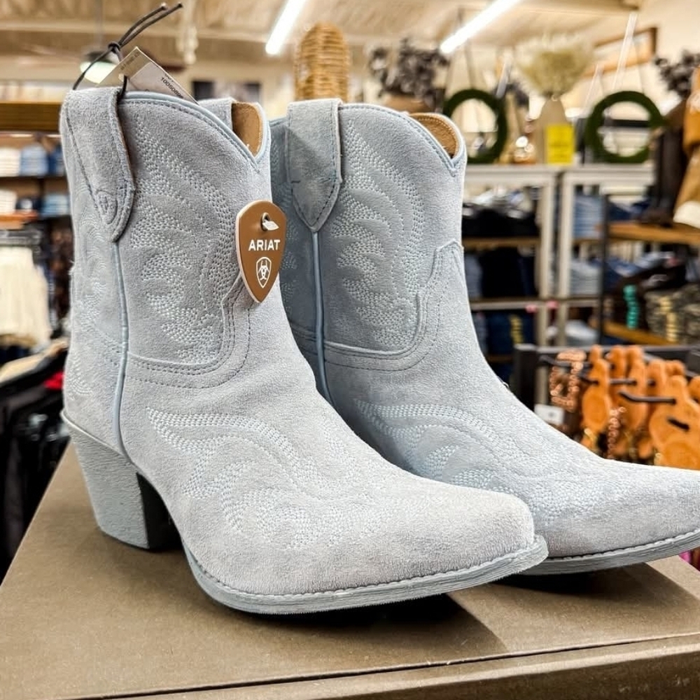 Ariat Suede Light Blue Ankle Boots Chandler In Baby Blue Jean Suede Size - Picture 2 of 16